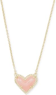 Embracing Elegance The Allure of Kendra Scott’s Ari Heart Pendant Necklace for Women